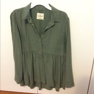 American Eagle long sleeve top - olive green